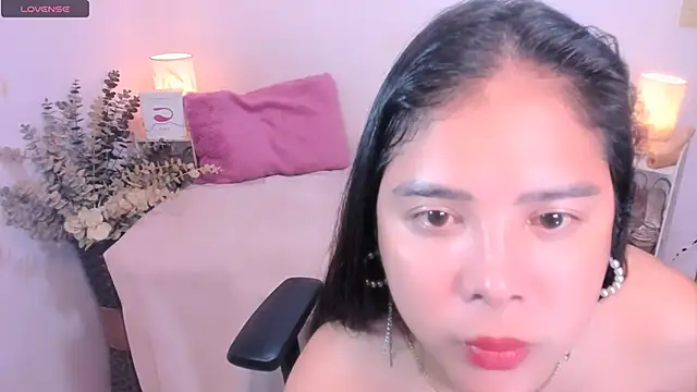 Snapshot of AmazingDREAMGirl chatting on 26, 10, 2025 AmazingDREAMGirl online show from 26, 10, 2025