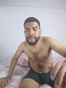 Snapshot of Aroon_Stonne chatting on 1, 12, 2025 Aroon Stonne online show from 1, 12, 2025