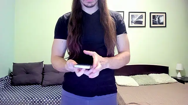 Marrymepls online show from 8, 4, 2026