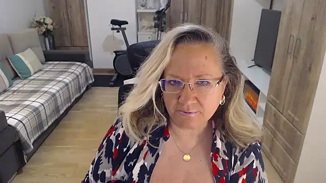 Snapshot of Raisshy chatting on 11, 3, 2025 Raisshy online show from 11, 3, 2025