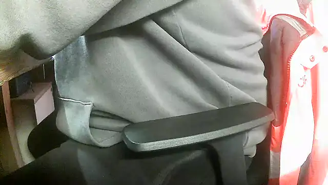 Snapshot of Cygnus58topchef chatting on 3, 11, 2025 Cygnus58topchef online show from 3, 11, 2025