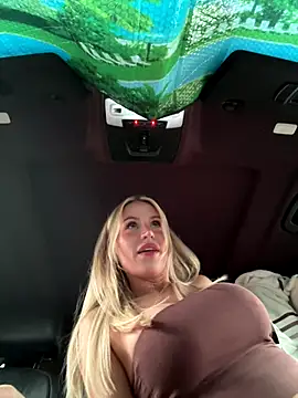 Snapshot of jasminesummer chatting on 18, 11, 2025 jasminesummer online show from 18, 11, 2025