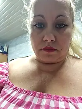 Snapshot of SabinaSweety chatting on 3, 12, 2024 SabinaSweety online show from 3, 12, 2024