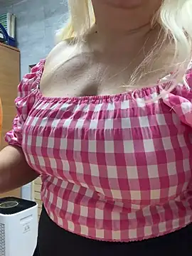 Snapshot of SabinaSweety chatting on 14, 12, 2024 SabinaSweety online show from 14, 12, 2024