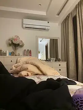 Snapshot of miaoberoi chatting on 18, 12, 2024 miaoberoi online show from 18, 12, 2024