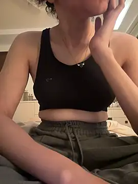 Snapshot of miaoberoi chatting on 1, 2, 2025 miaoberoi online show from 1, 2, 2025