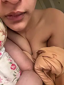 Snapshot of miaoberoi chatting on 1, 3, 2025 miaoberoi online show from 1, 3, 2025