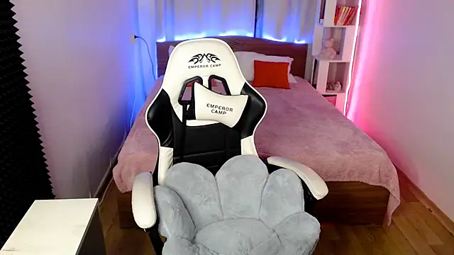 Snapshot of Kira_honeyy chatting on 22, 1, 2025 Kira honeyy online show from 22, 1, 2025