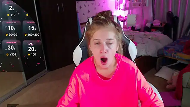 Kira honeyy online show from 25, 7, 2026