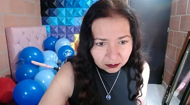 Snapshot of katifoxx chatting on 22, 12, 2024 katifoxx online show from 22, 12, 2024