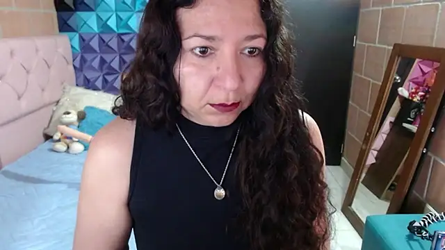 Snapshot of katifoxx chatting on 11, 2, 2025 katifoxx online show from 11, 2, 2025