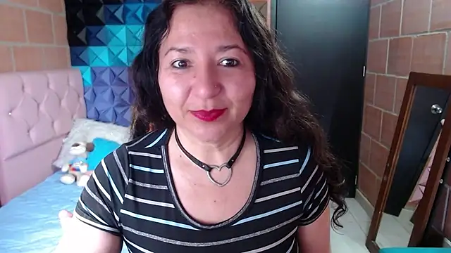 Snapshot of katifoxx chatting on 25, 2, 2025 katifoxx online show from 25, 2, 2025