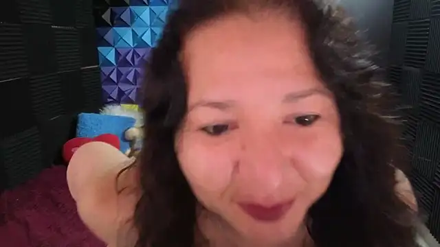 Snapshot of katifoxx chatting on 12, 9, 2025 katifoxx online show from 12, 9, 2025