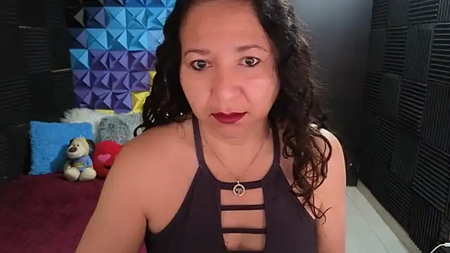 Snapshot of katifoxx chatting on 9, 10, 2025 katifoxx online show from 9, 10, 2025