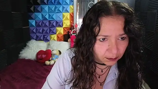 Snapshot of katifoxx chatting on 10, 11, 2025 katifoxx online show from 10, 11, 2025