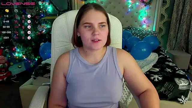 Snapshot of VinnaSky chatting on 19, 12, 2024 VinnaSky online show from 19, 12, 2024