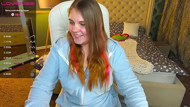 Snapshot of VinnaSky chatting on 11, 1, 2025 VinnaSky online show from 11, 1, 2025