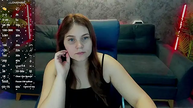 Snapshot of VinnaSky chatting on 24, 11, 2025 VinnaSky online show from 24, 11, 2025