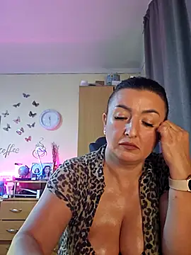 Snapshot of Hotangel75 chatting on 22, 9, 2025 Hotangel75 online show from 22, 9, 2025