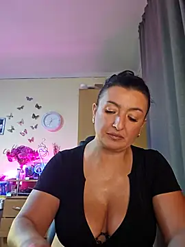 Snapshot of Hotangel75 chatting on 30, 9, 2025 Hotangel75 online show from 30, 9, 2025