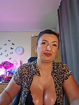 Snapshot of Hotangel75 chatting on 3, 10, 2025 Hotangel75 online show from 3, 10, 2025