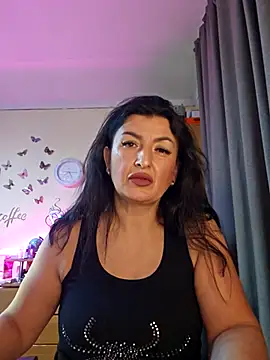 Hotangel75 online show from 2, 11, 2025