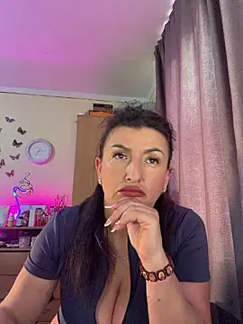 Snapshot of Hotangel75 chatting on 19, 4, 2026 Hotangel75 online show from 19, 4, 2026
