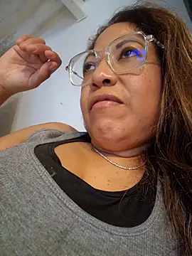 Snapshot of mila38 chatting on 17, 4, 2026 mila38 online show from 17, 4, 2026