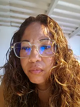 Snapshot of mila38 chatting on 19, 4, 2026 mila38 online show from 19, 4, 2026