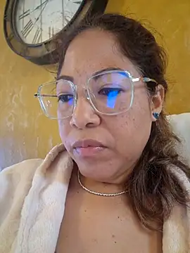 Snapshot of mila38 chatting on 26, 4, 2026 mila38 online show from 26, 4, 2026