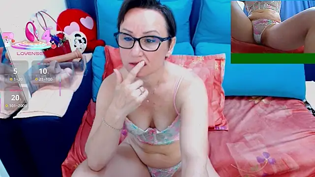 Snapshot of SexyNicolleX chatting on 8, 5, 2026 SexyNicolleX online show from 8, 5, 2026