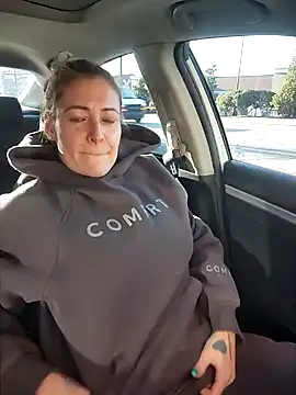 Snapshot of HollyTattoo chatting on 15, 1, 2025 HollyTattoo online show from 15, 1, 2025