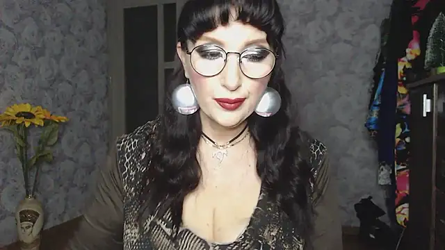 Aziza1 online show from 22, 1, 2025