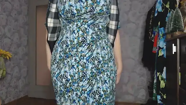 Snapshot of Aziza1 chatting on 10, 11, 2025 Aziza1 online show from 10, 11, 2025