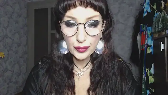 Snapshot of Aziza1 chatting on 14, 11, 2025 Aziza1 online show from 14, 11, 2025