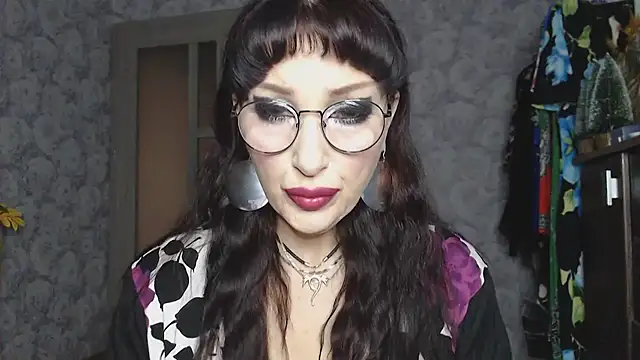 Snapshot of Aziza1 chatting on 17, 11, 2025 Aziza1 online show from 17, 11, 2025