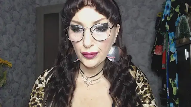 Snapshot of Aziza1 chatting on 24, 11, 2025 Aziza1 online show from 24, 11, 2025