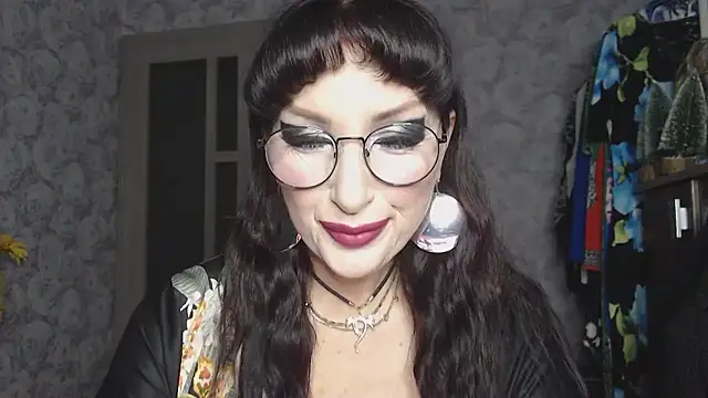 Snapshot of Aziza1 chatting on 28, 11, 2025 Aziza1 online show from 28, 11, 2025