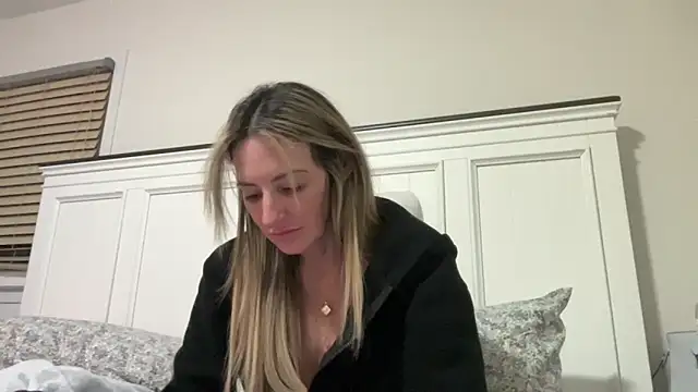 Snapshot of AmandaStarryNight chatting on 17, 2, 2026 AmandaStarryNight online show from 17, 2, 2026