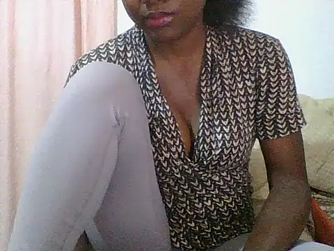 Snapshot of Hamie_sexy chatting on 17, 9, 2025 Hamie sexy online show from 17, 9, 2025