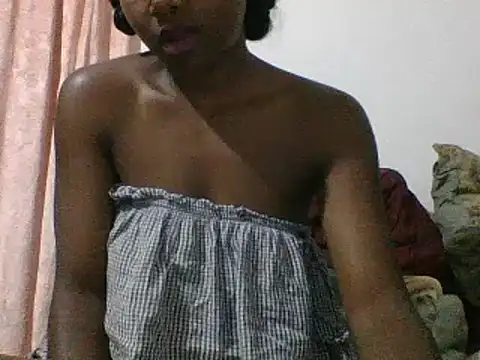 Snapshot of Hamie_sexy chatting on 3, 12, 2025 Hamie sexy online show from 3, 12, 2025