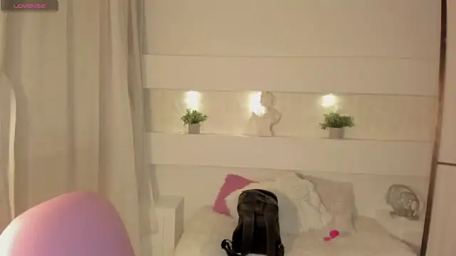 Snapshot of AshleyRoys chatting on 23, 1, 2025 AshleyRoys online show from 23, 1, 2025