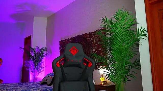 ambarEvans online show from 1, 12, 2024