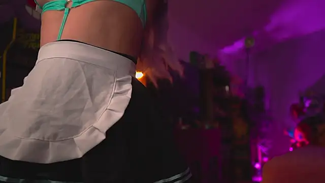 ambarEvans online show from 2, 2, 2025