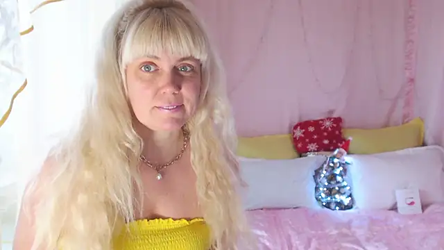 SunnySylvia online show from 24, 12, 2024