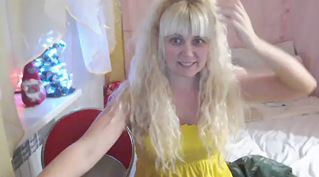 SunnySylvia online show from 25, 12, 2024