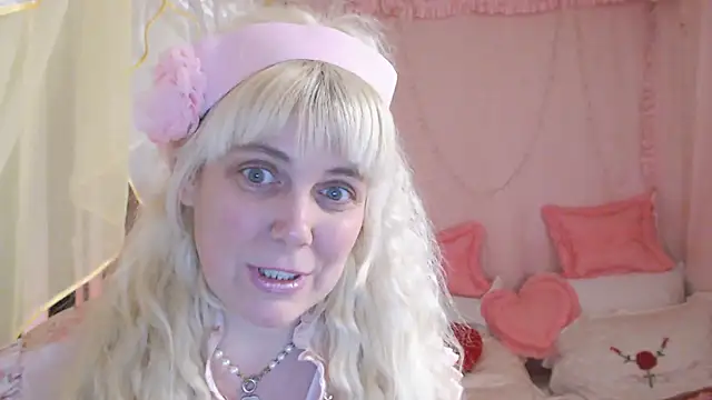 SunnySylvia online show from 16, 2, 2025