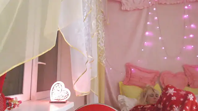 Snapshot of SunnySylvia chatting on 15, 2, 2026 SunnySylvia online show from 15, 2, 2026