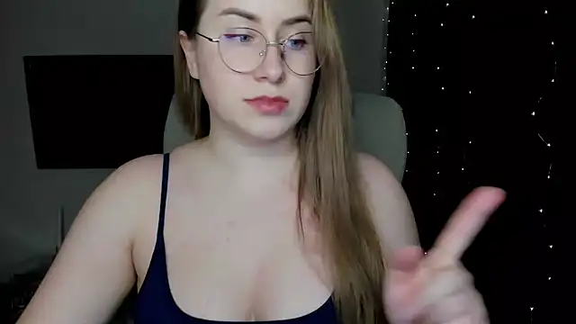 Snapshot of SeasonalSomeone chatting on 18, 12, 2024 SeasonalSomeone online show from 18, 12, 2024