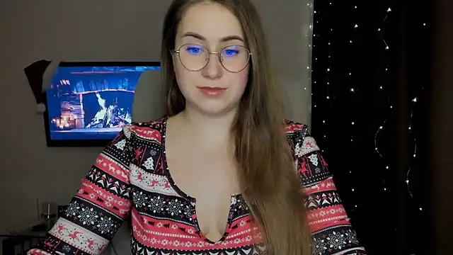 Snapshot of SeasonalSomeone chatting on 8, 1, 2025 SeasonalSomeone online show from 8, 1, 2025